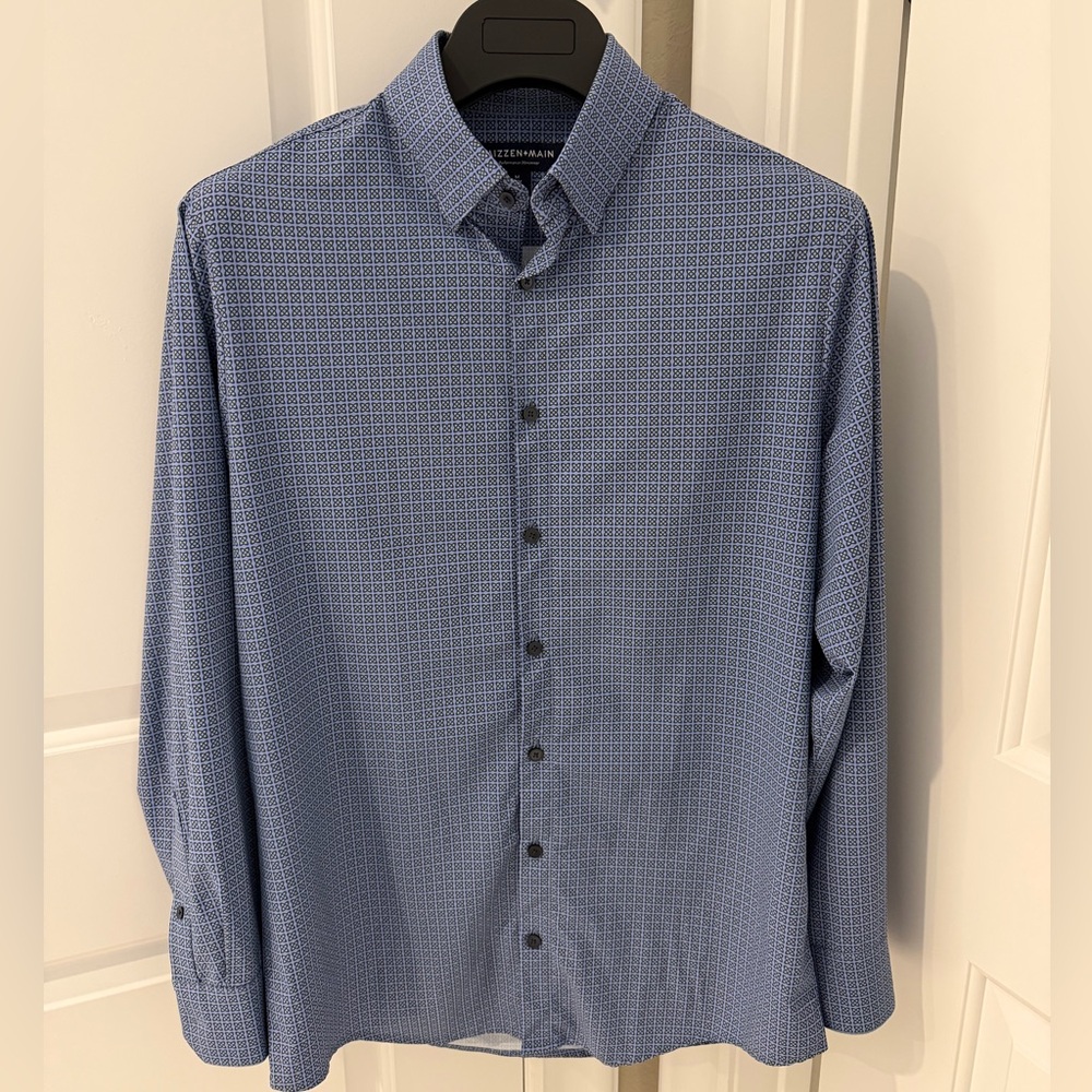 Mizzen and Main, Leeward, Medium Trim
